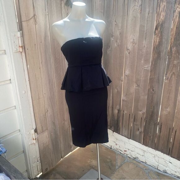 Alice + Olivia strapless Black Peplum midi Dress - Picture 1 of 12